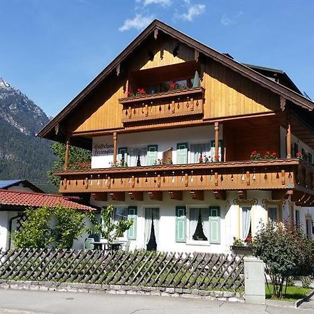 Gaestehaus Ferienglueck Грайнау Екстериор снимка
